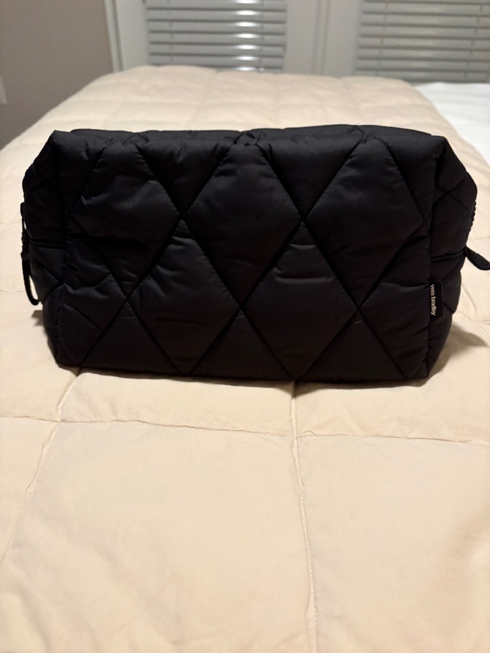 Vera Bradley Black Featherweight Large Cosmetic Toiletry Travel Bag